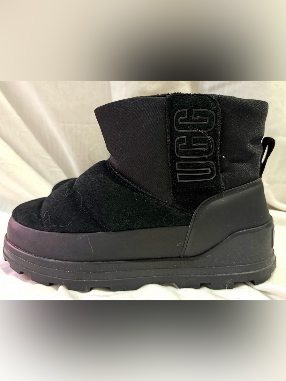 UGG CLASSIC KLAMATH MINI BLACK SUEDE WATERPROOF WOMEN'S BOOTS 1143932 Size 7